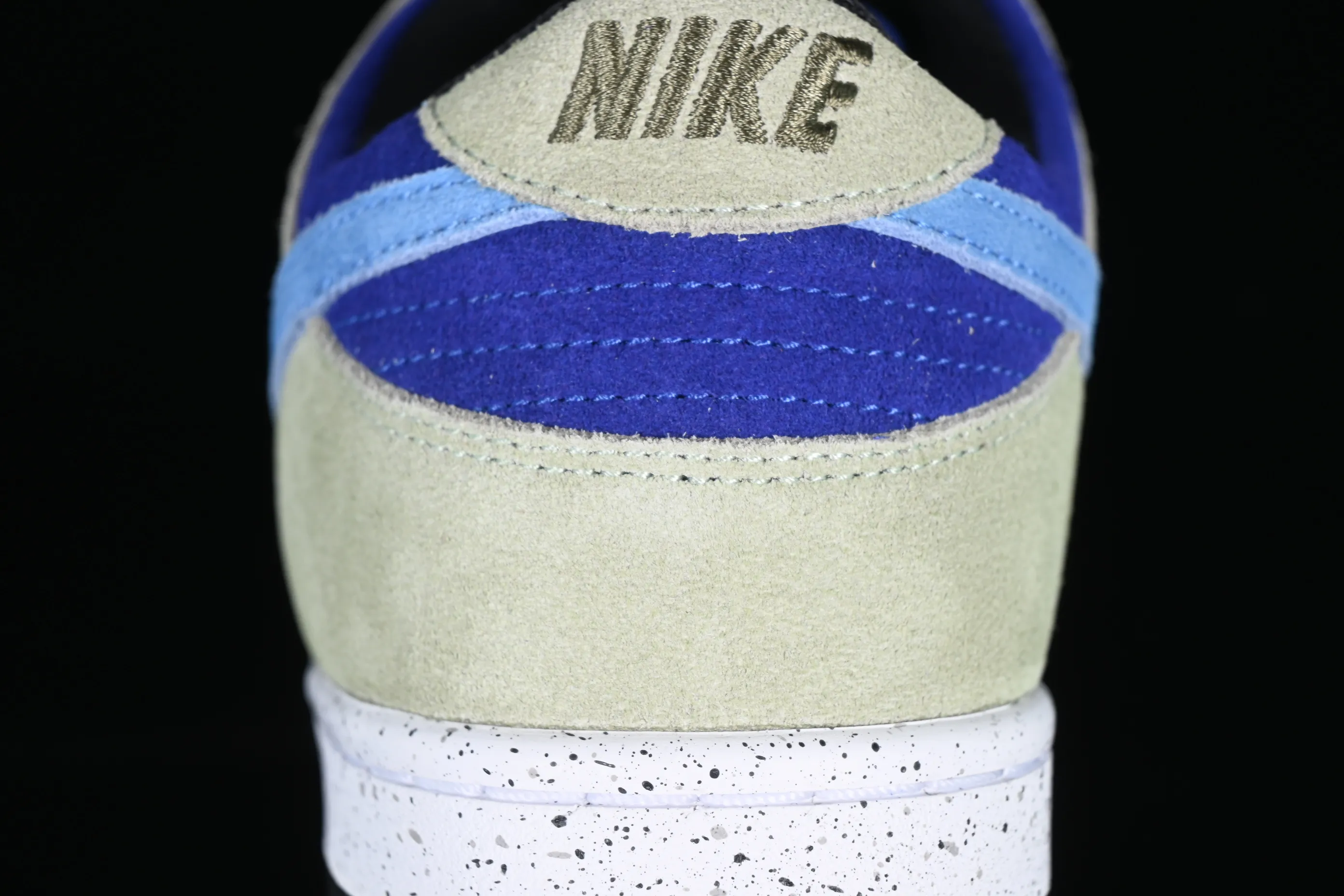 All categories Nk SB Dunk Series Nk SB Dunk Low low-top sneakers Nk SB Dunk Low Prm Khaki Blue SB smashed backboard fashion casual sneakers BQ6817-301